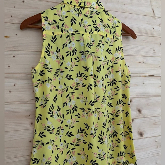 BANANA REPUBLIC Women's XS Classic Fit Yellow Floral Patterned Button-Up Blouse - Picture 5 of 8